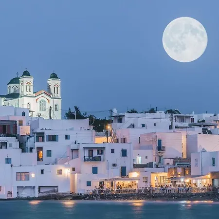 Apartment New Spacious With Balcony In The Heart Of Naousa (Paros)