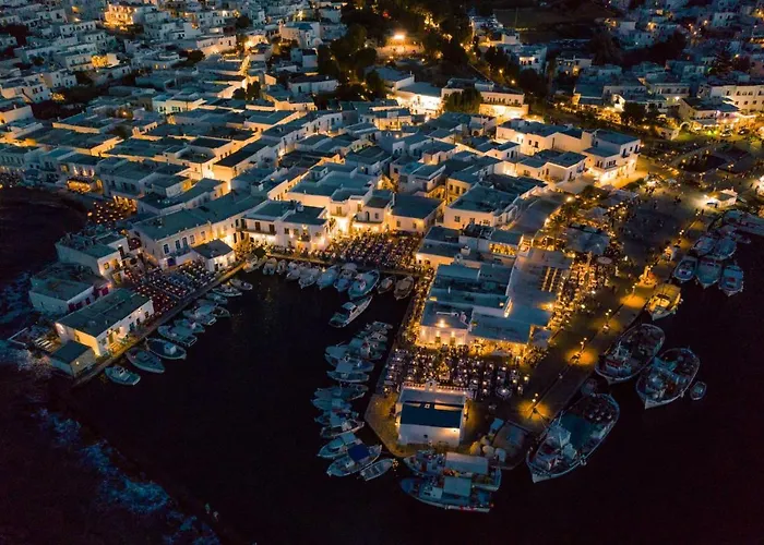 New Spacious With Balcony In The Heart Of * 나오우사