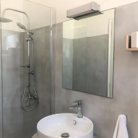 New Spacious With Balcony In The Heart Of Apartament